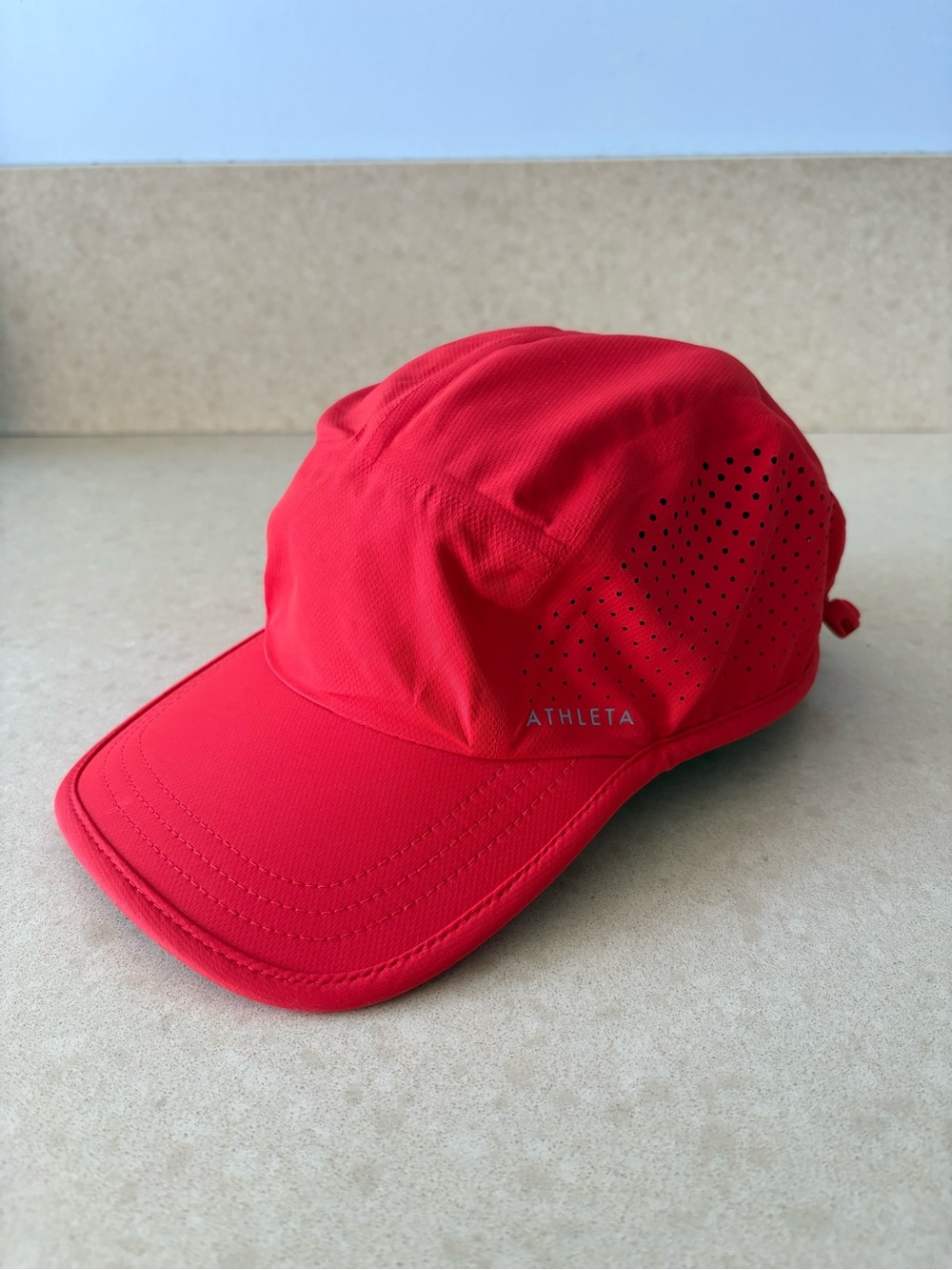 NEW Athlete Pacesetter Run Hat - Cardinal